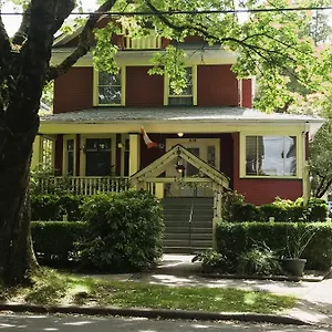 Couette-café Douglas, Vancouver